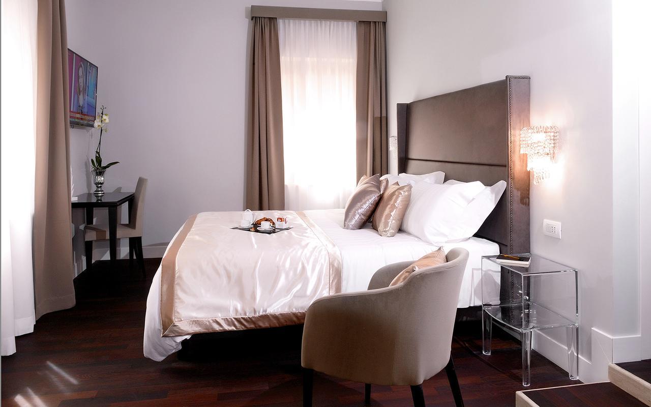 Piazza Di Spagna De Charme 3* Rom